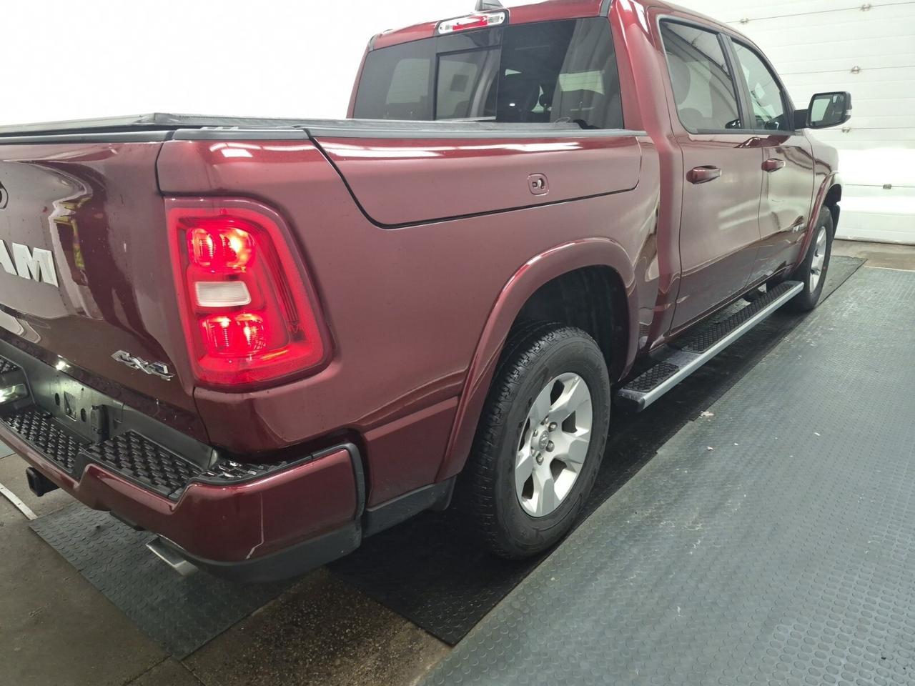 2025 RAM 1500 Big Horn   CREW   LEVEL 2   RAMBOX   SPORT APPEARA Photo