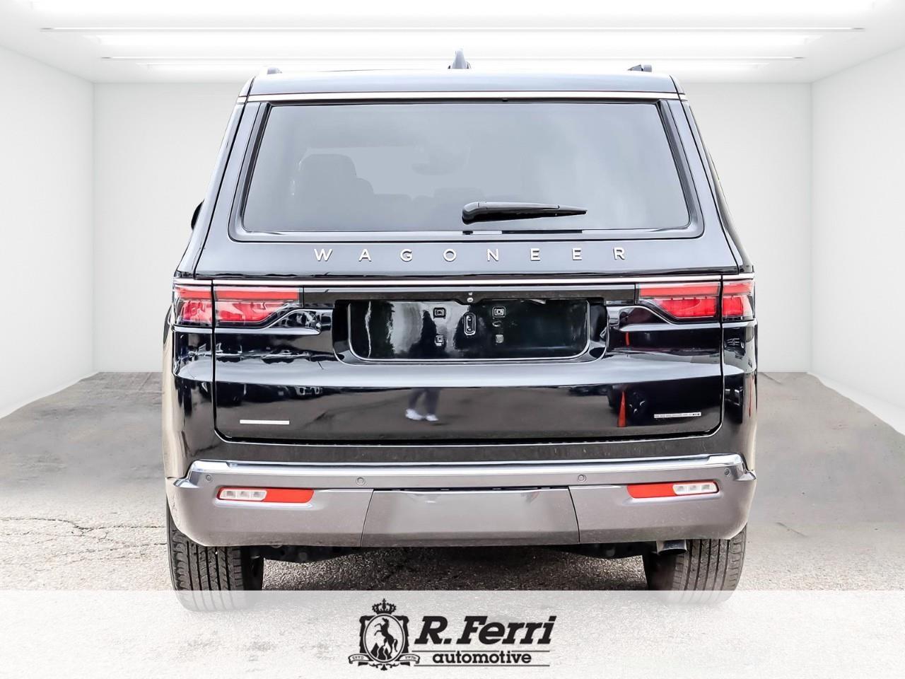 2022 Jeep Wagoneer Series III 4dr 4x4 Photo