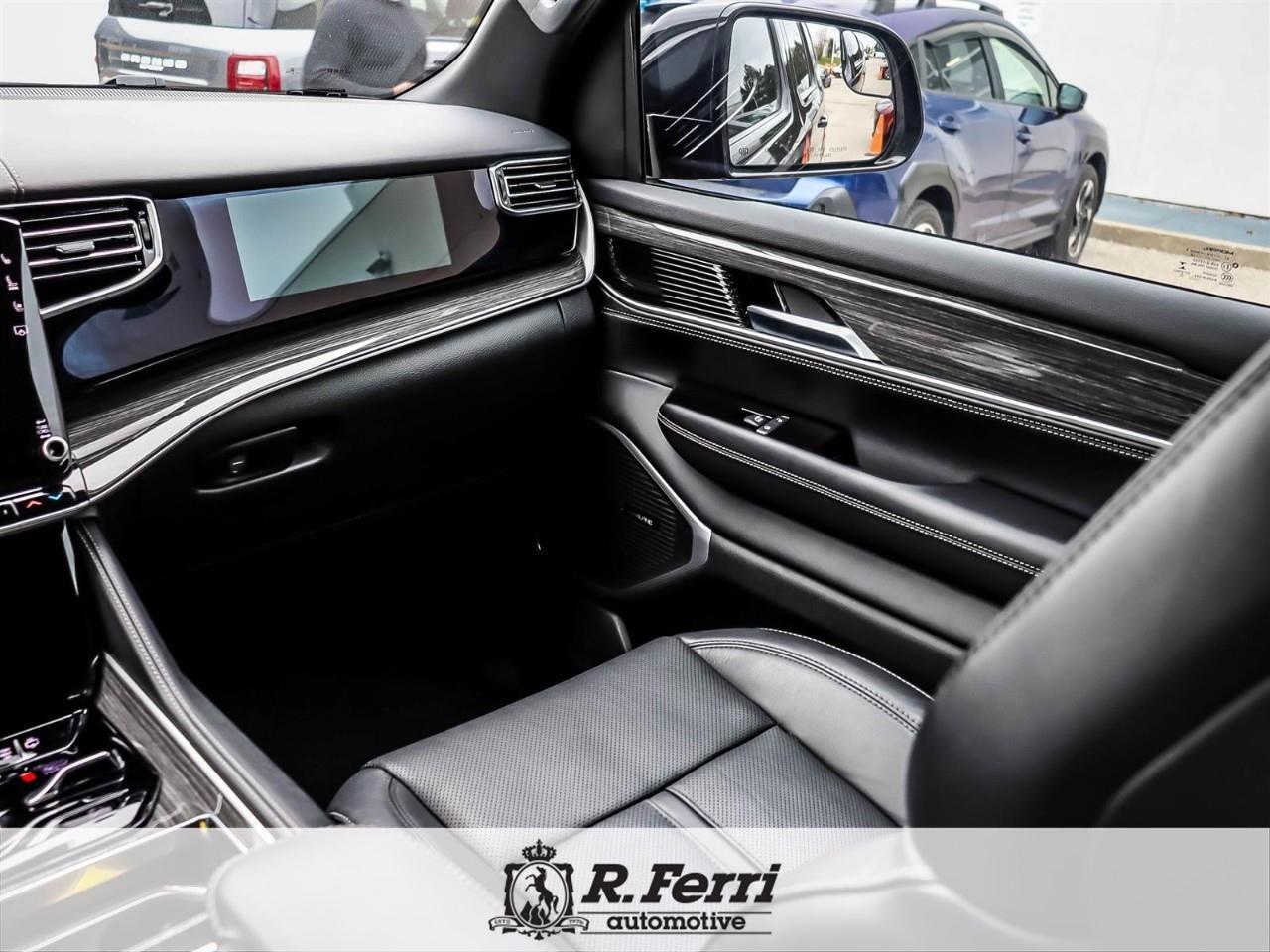 2022 Jeep Wagoneer Series III 4dr 4x4 Photo