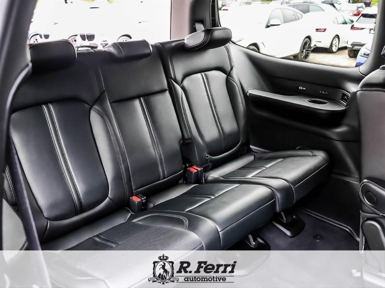 2022 Jeep Wagoneer Series III 4dr 4x4 Photo