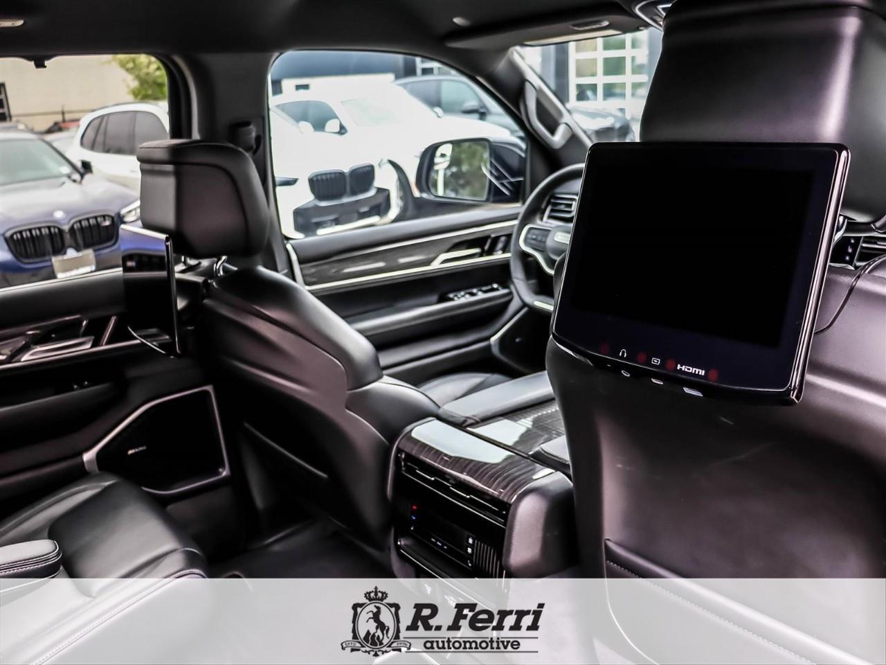 2022 Jeep Wagoneer Series III 4dr 4x4 Photo