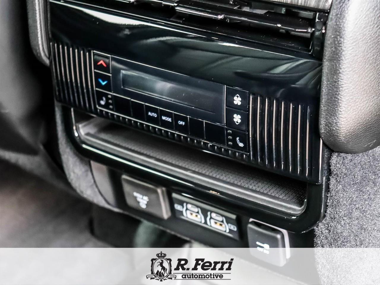 2022 Jeep Wagoneer Series III 4dr 4x4 Photo