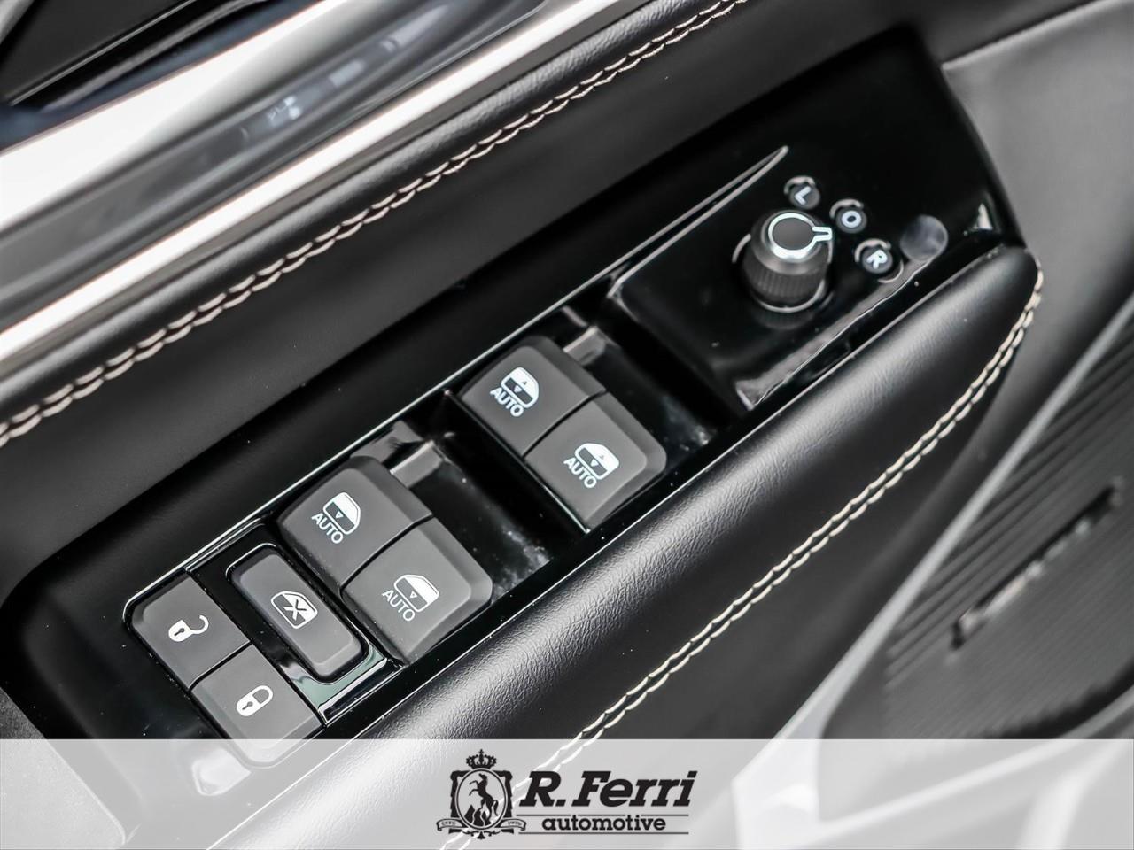 2022 Jeep Wagoneer Series III 4dr 4x4 Photo