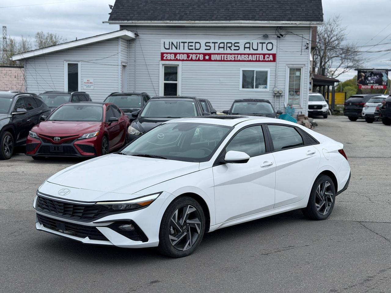 2024 Hyundai Elantra SEL Photo