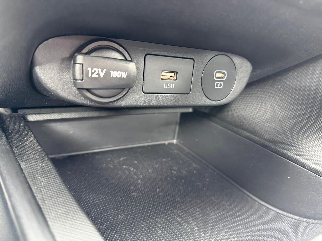 2024 Hyundai Elantra SEL Photo