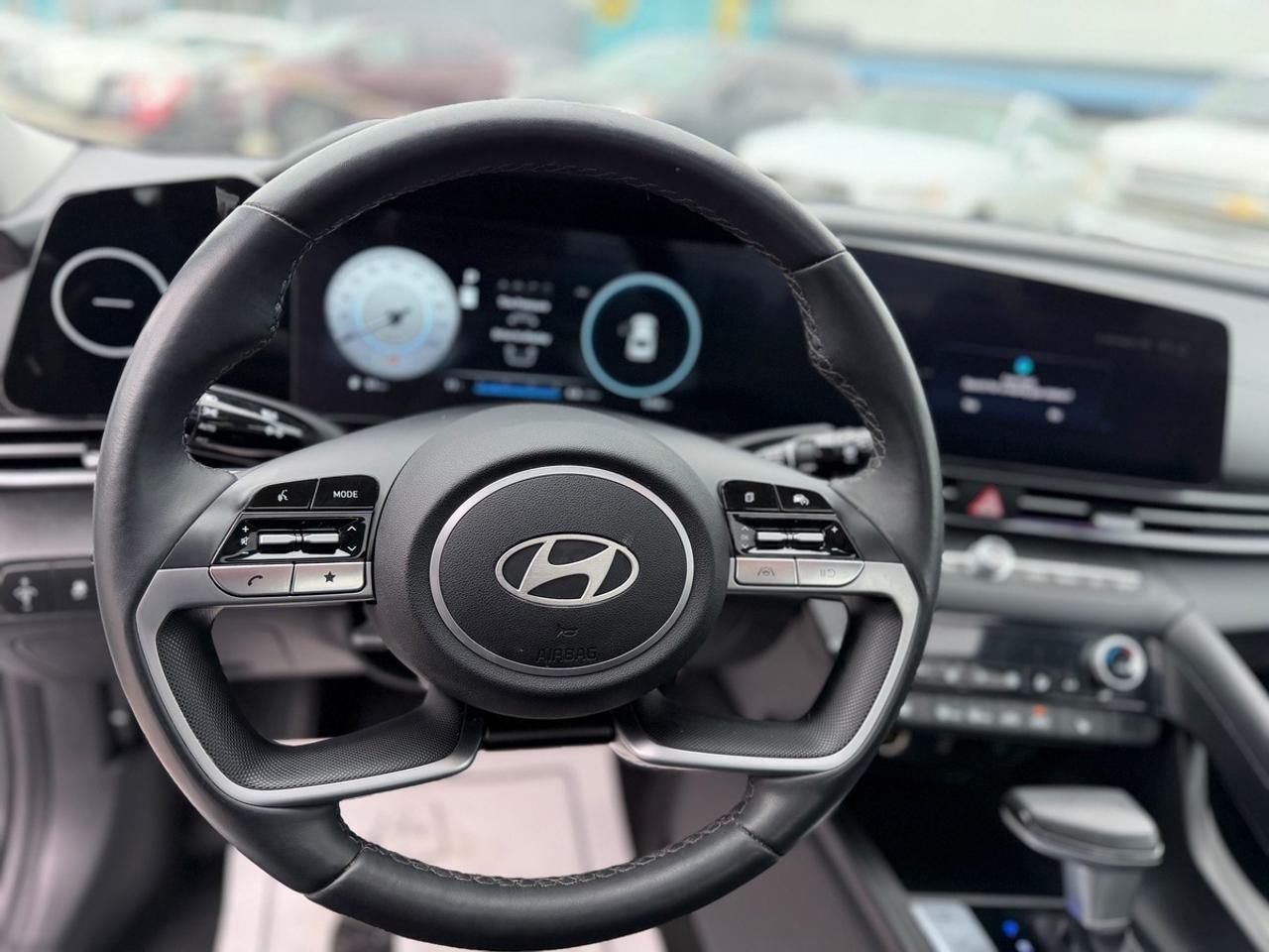 2024 Hyundai Elantra SEL Photo