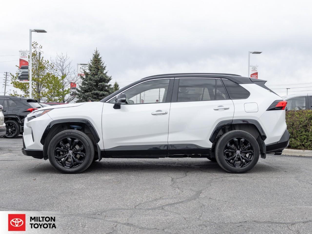 2024 Toyota RAV4 Hybrid JBL AUDIO 10.5 SCREEN LEATHER SUNROOF ONE OWNER NE Photo