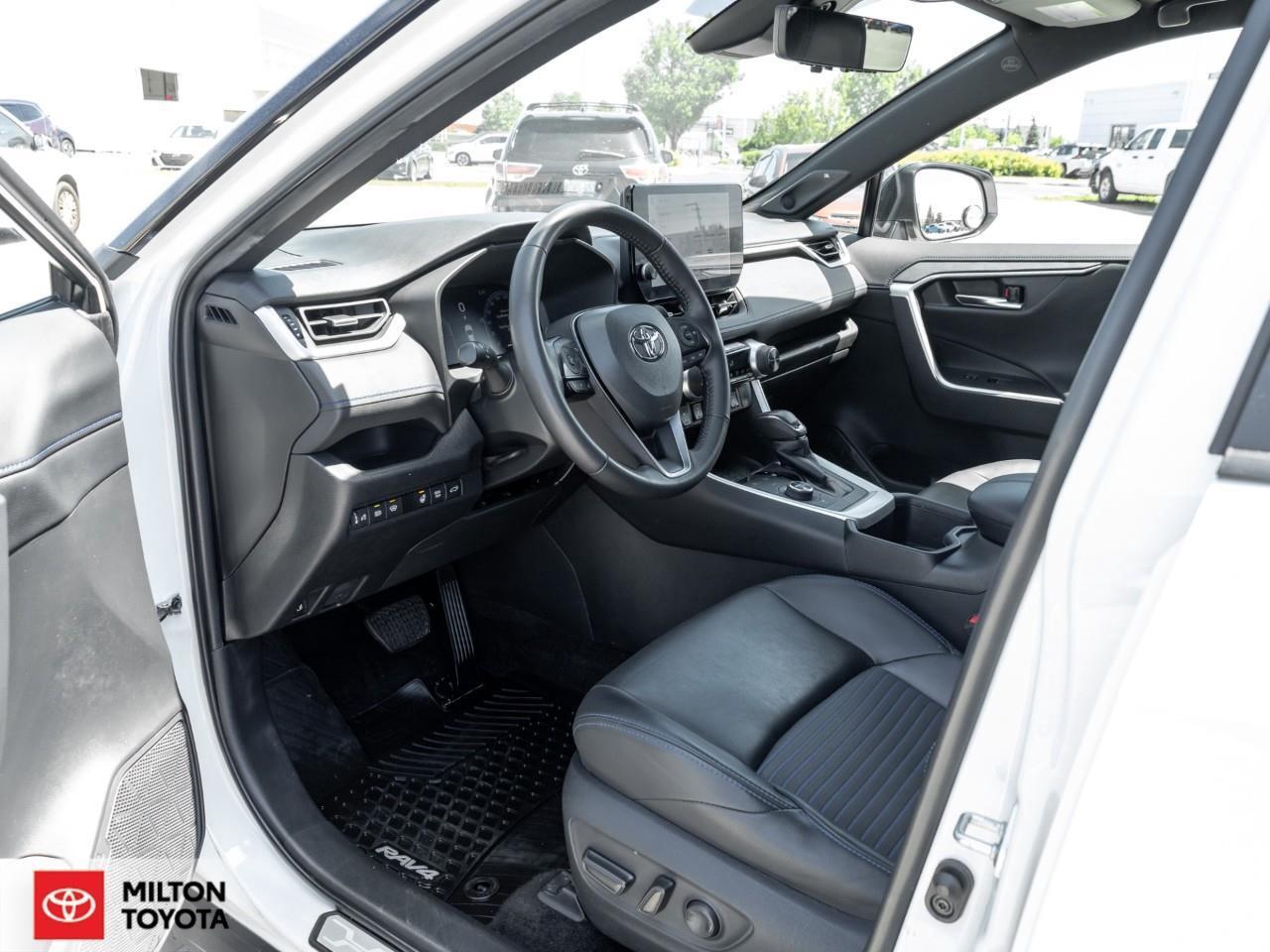 2024 Toyota RAV4 Hybrid JBL AUDIO 10.5 SCREEN LEATHER SUNROOF ONE OWNER NE Photo