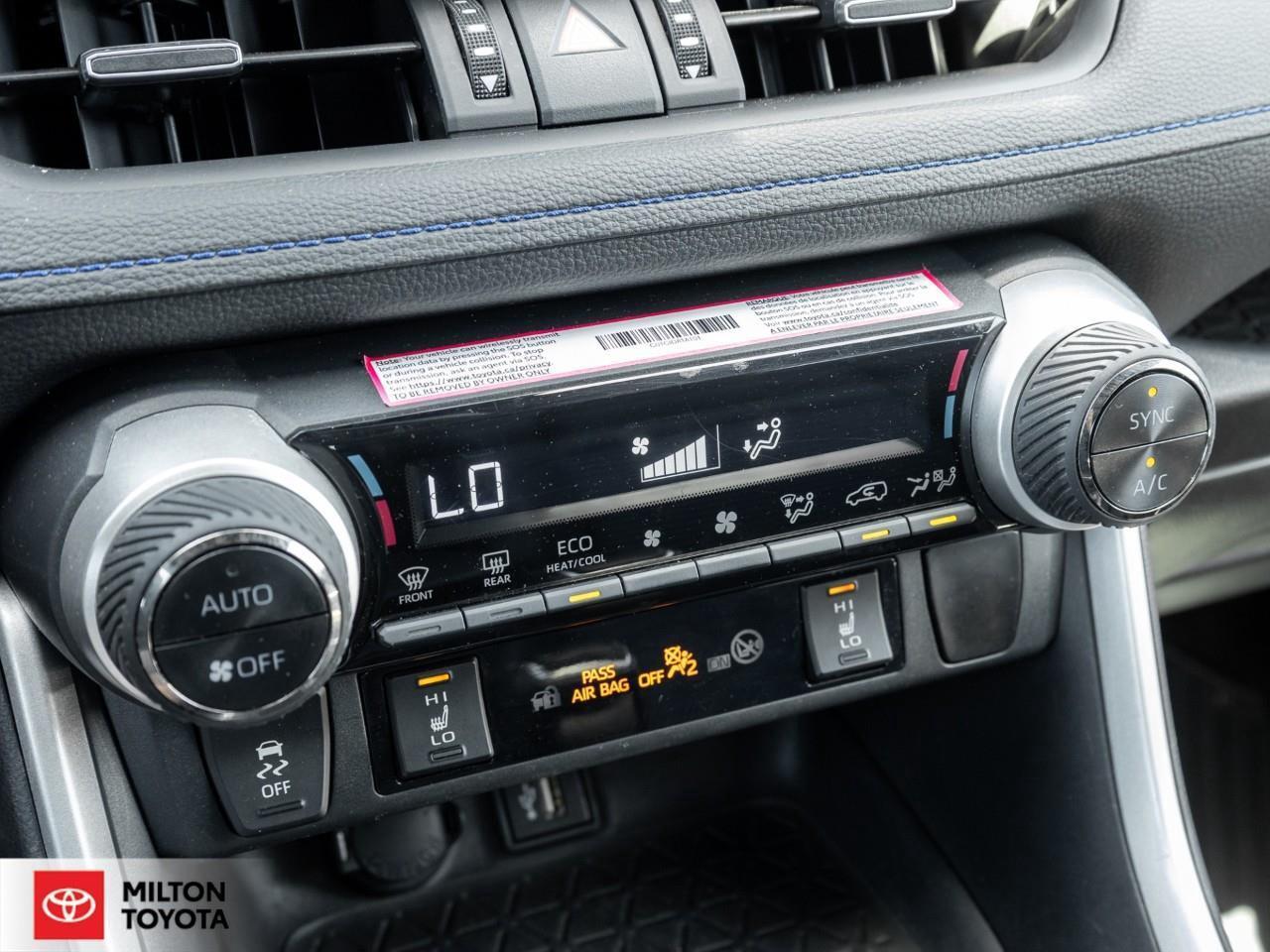 2024 Toyota RAV4 Hybrid JBL AUDIO 10.5 SCREEN LEATHER SUNROOF ONE OWNER NE Photo