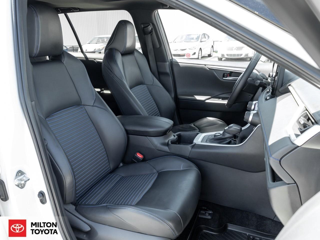 2024 Toyota RAV4 Hybrid JBL AUDIO 10.5 SCREEN LEATHER SUNROOF ONE OWNER NE Photo