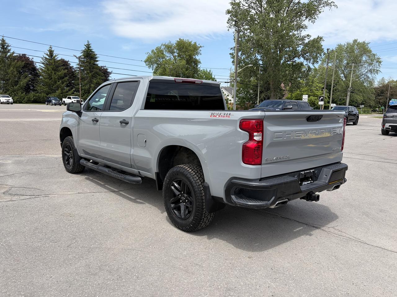 2024 Chevrolet 1500 CUSTOM TRAIL BOSS/4X4/BACK UP CAM/CALL PICTON Photo2