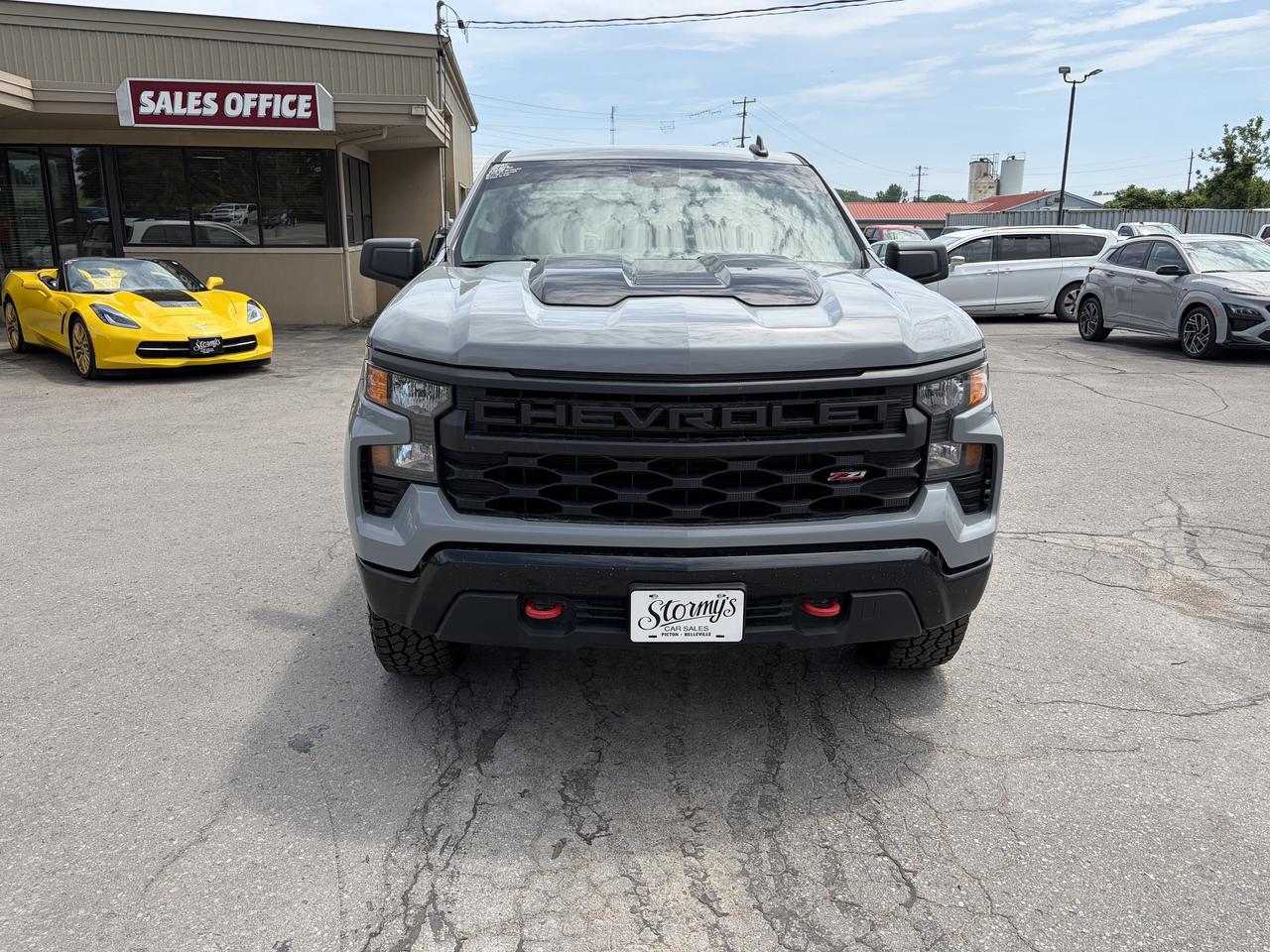 2024 Chevrolet 1500 CUSTOM TRAIL BOSS/4X4/BACK UP CAM/CALL PICTON Photo