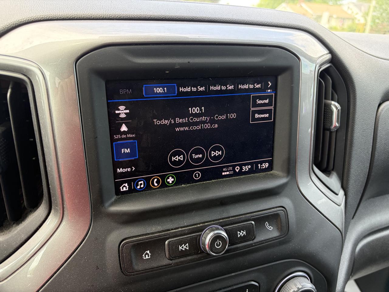 2024 Chevrolet 1500 CUSTOM TRAIL BOSS/4X4/BACK UP CAM/CALL PICTON Photo