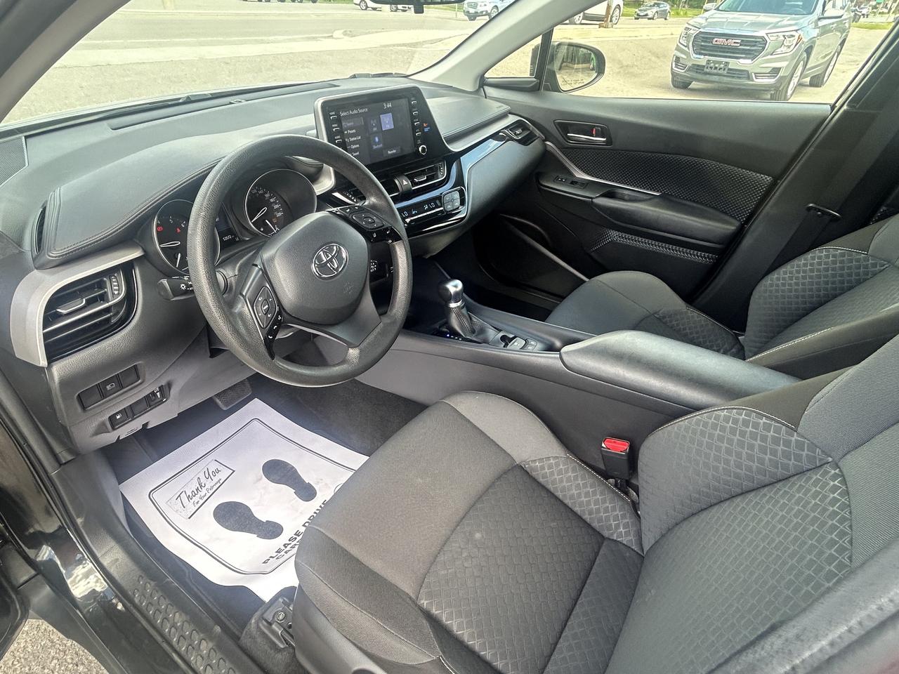 2022 Toyota C-HR LE/BACK UP CAM/CALL PICTON 613-476-2188 Photo