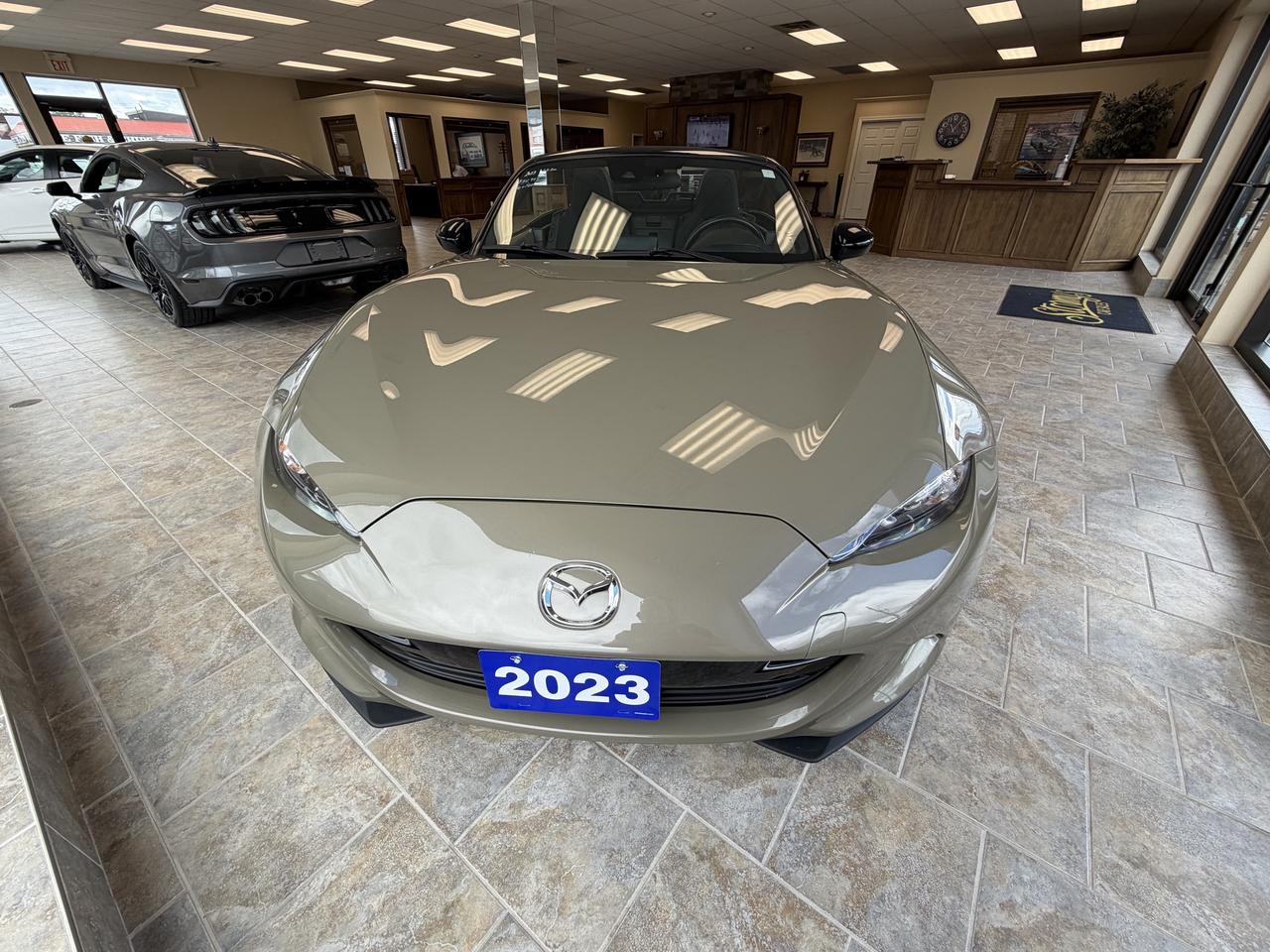 2023 Mazda MX-5 GS-P  **CALL BELLEVILLE 613*961*8848 Photo