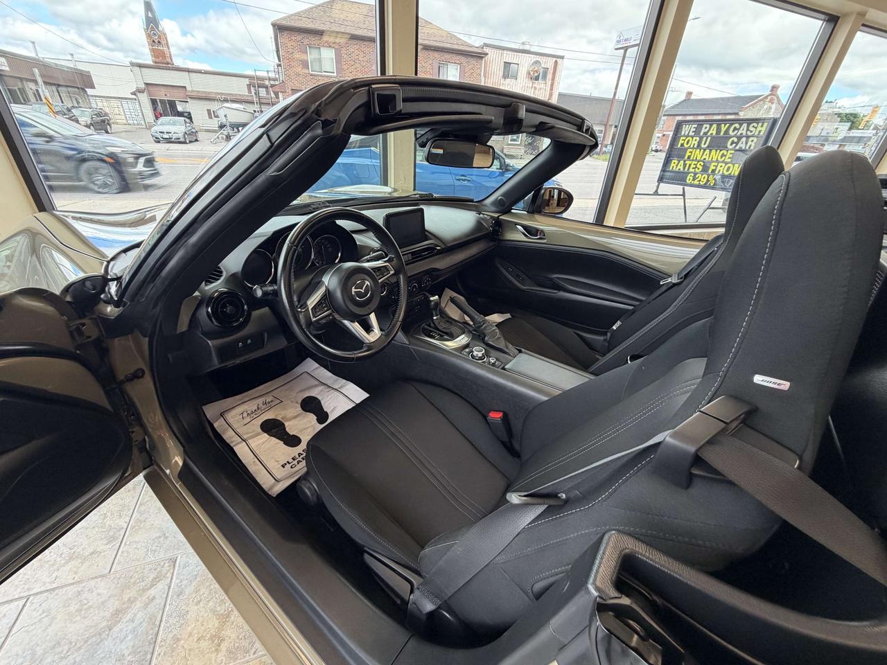 2023 Mazda MX-5 GS-P  ** CALL BELLEVILLE 613-961-8848 ** Photo
