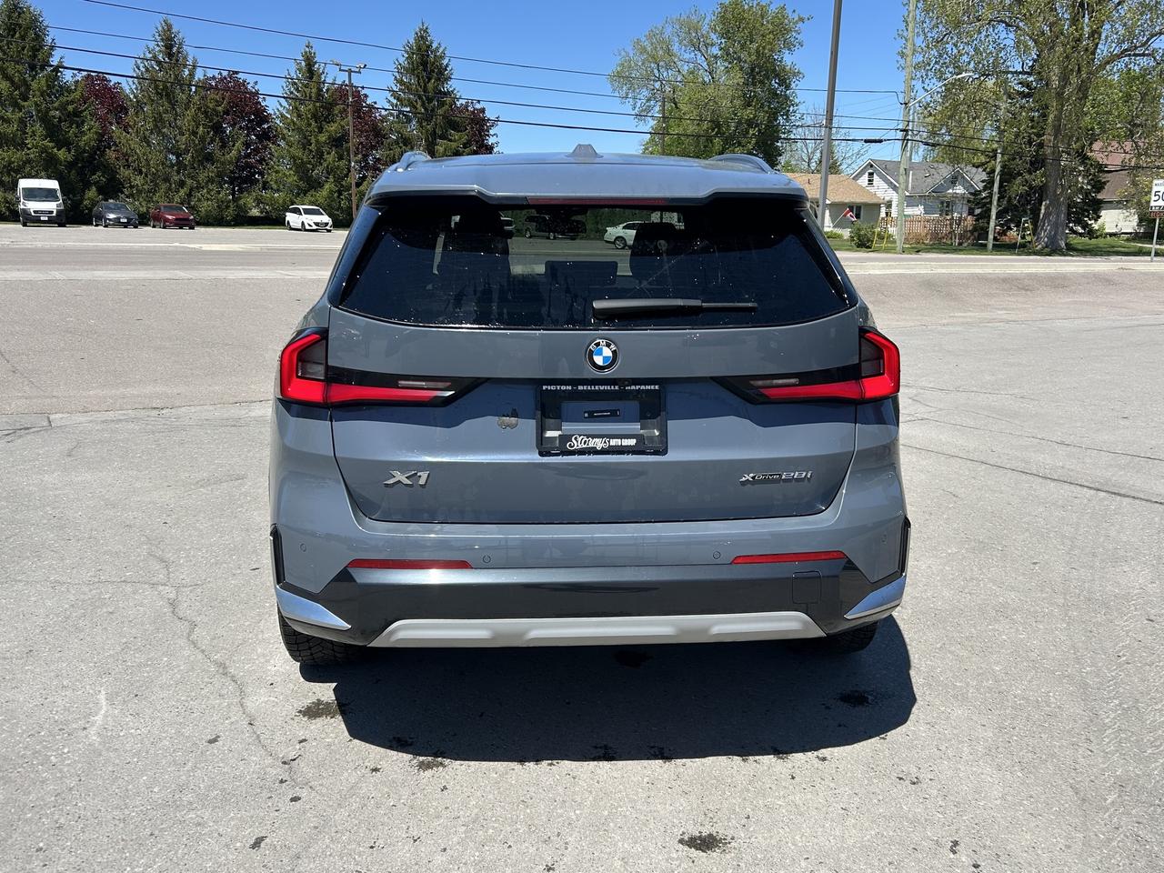 2023 BMW X1 XDRIVE/LEATHER/BACK UP CAM/SUN ROOF/CALL PICTON Photo