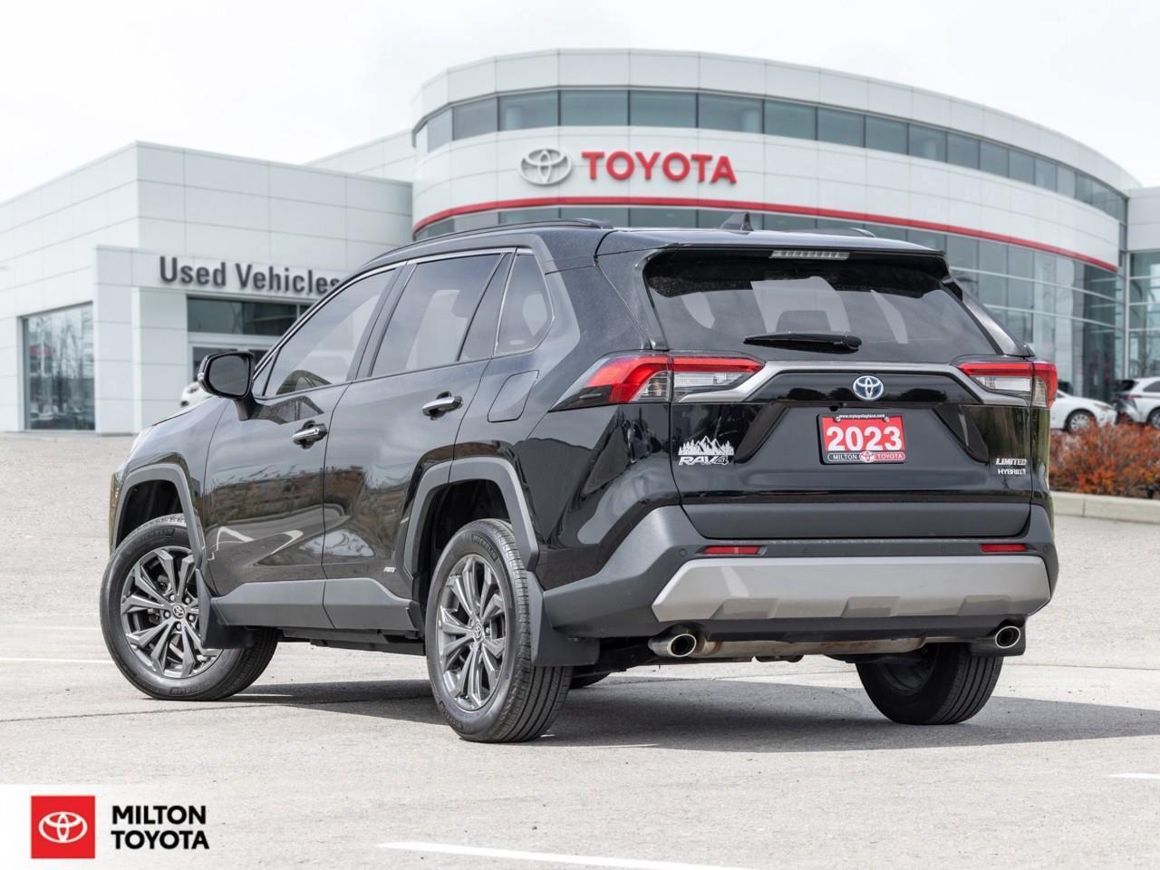 2023 Toyota RAV4 Hybrid LEATHER MOONROOF JBL VENTIALTED SEATS ONE OWNER TC Photo4