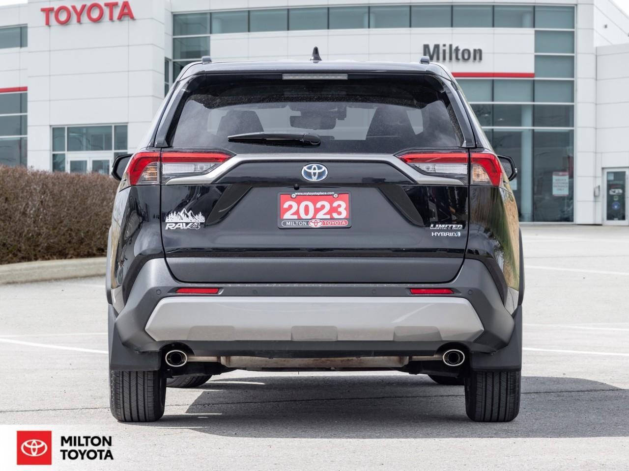 2023 Toyota RAV4 Hybrid LEATHER MOONROOF JBL VENTIALTED SEATS ONE OWNER TC Photo