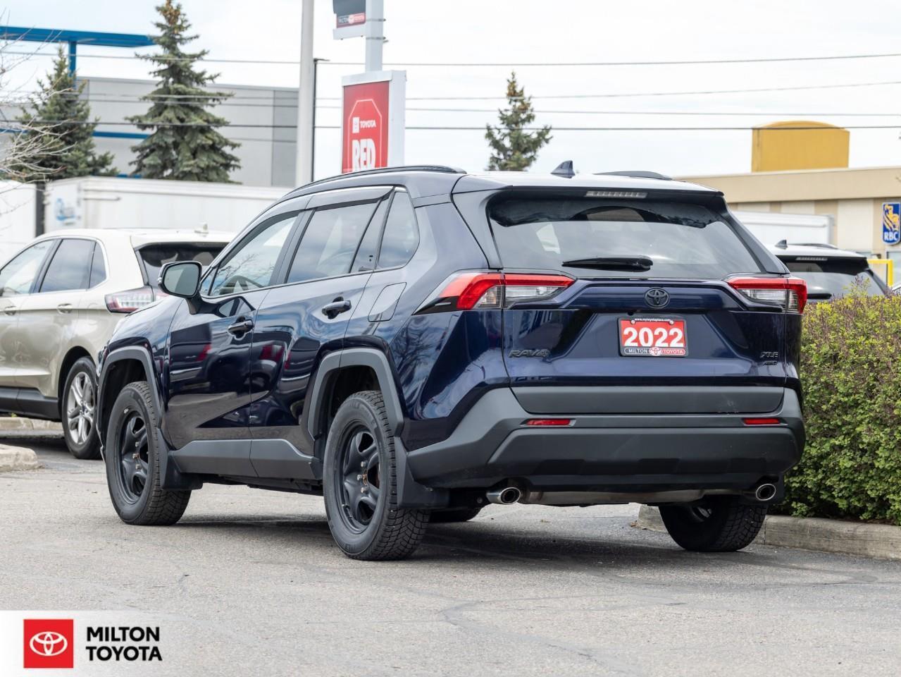 2022 Toyota RAV4 POWER SEAT SUNROOF HEATED STEERING ONE OWNER XLE Photo