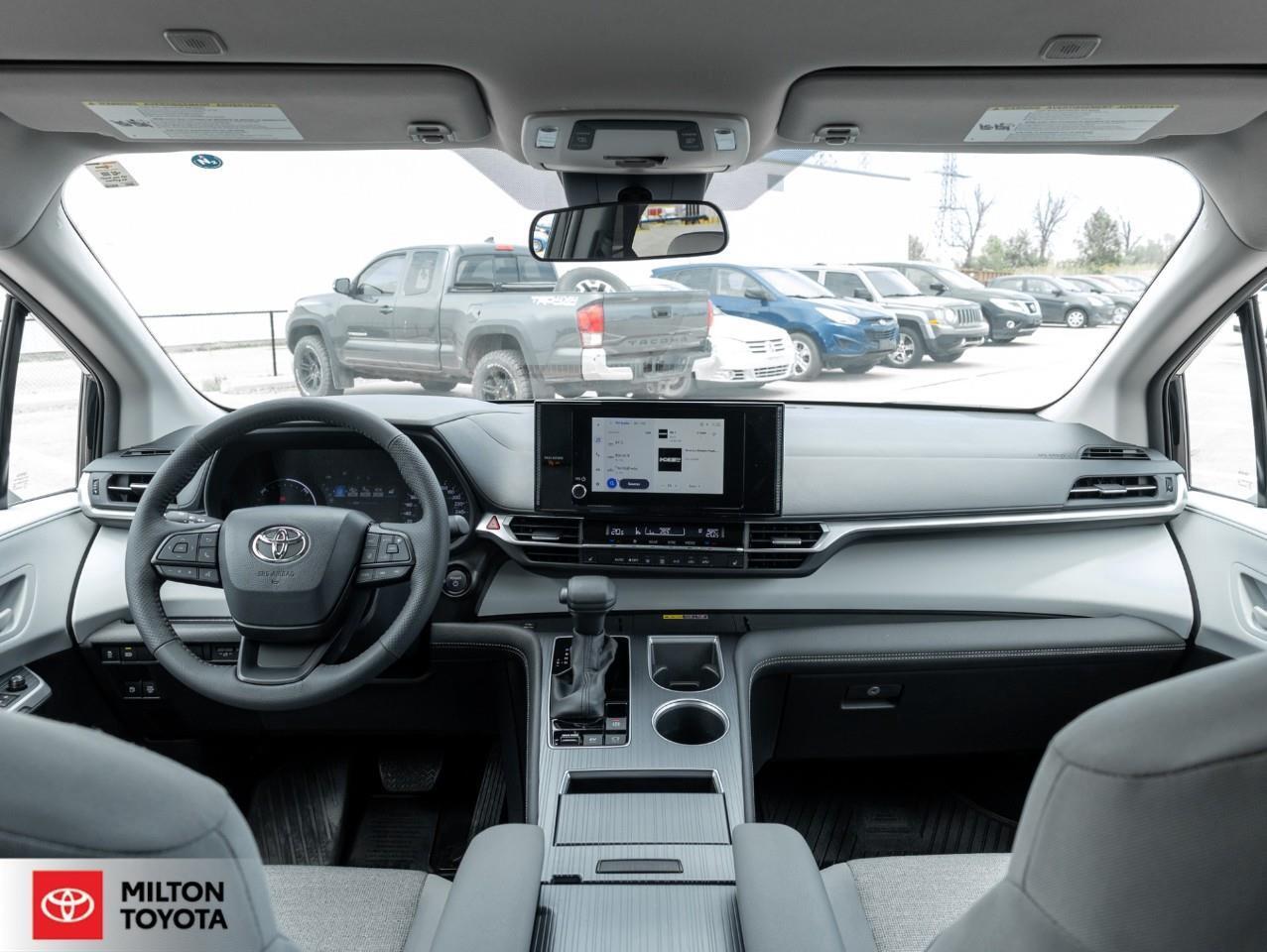2025 Toyota Sienna HYBRID HEATED STEERING HEATED SEATS BLIND SPOT ONE Photo