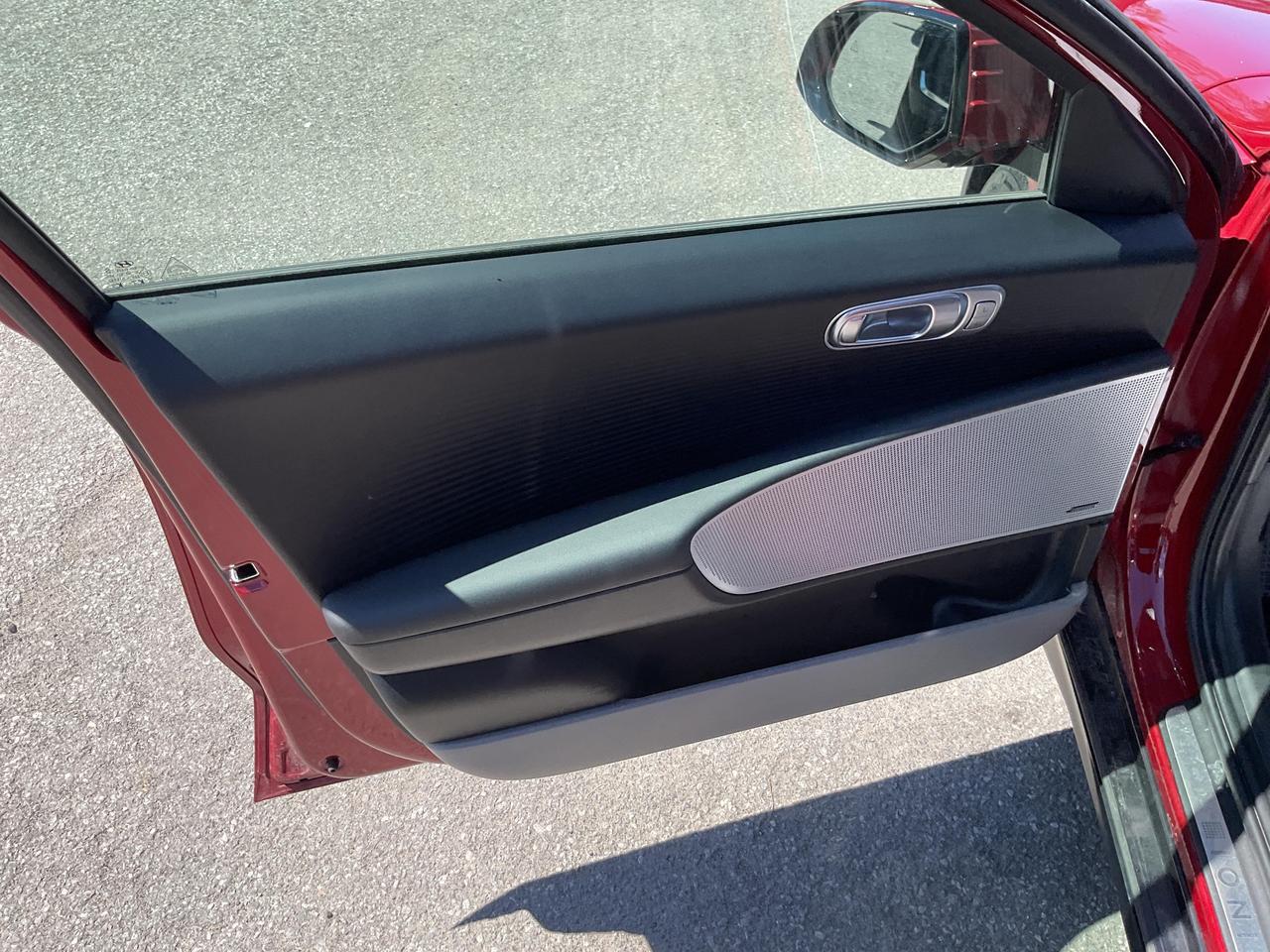 2025 Hyundai IONIQ 6  Photo