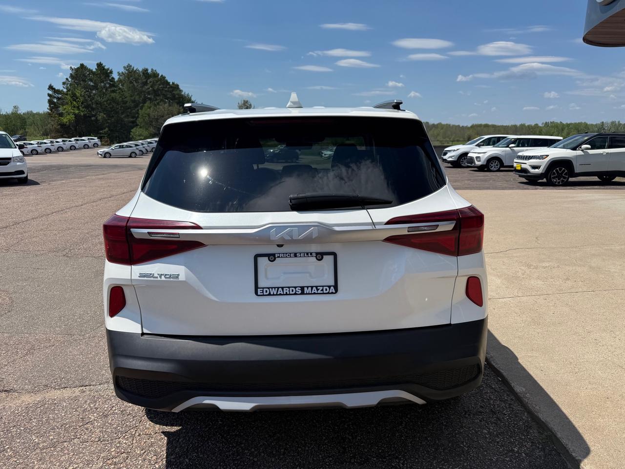 2022 Kia Seltos LX 4dr All-Wheel Drive Photo