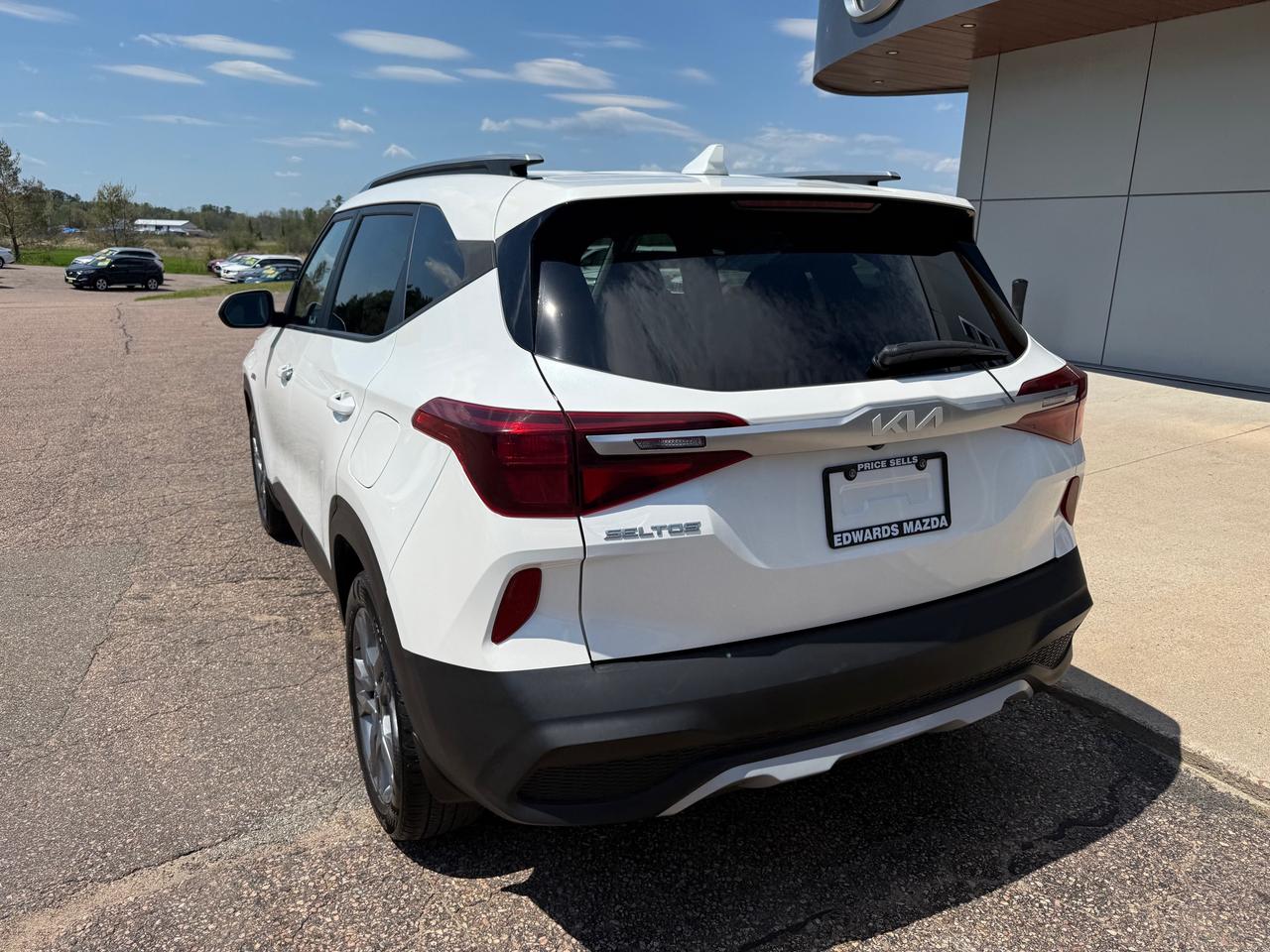2022 Kia Seltos LX 4dr All-Wheel Drive Photo