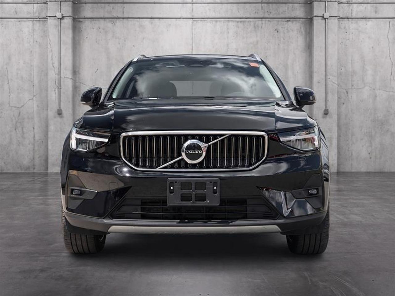 2023 Volvo XC40 B5 AWD Plus - Bright Photo