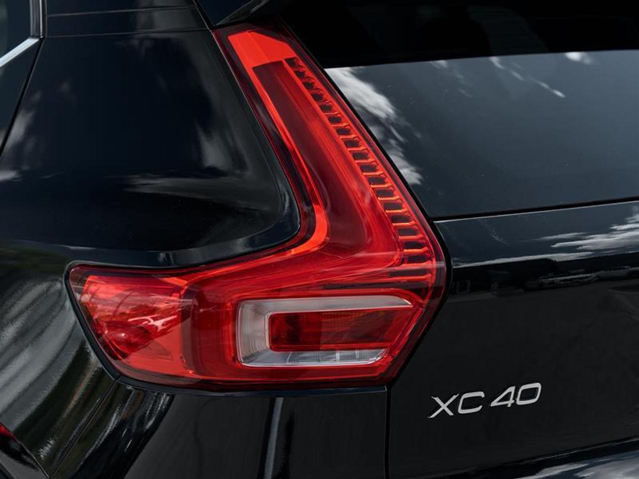 2023 Volvo XC40 B5 AWD Plus - Bright Photo