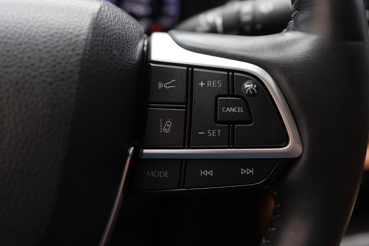 2023 Toyota Highlander PLATINUM-AWD-7PASS-R STARTER/ADAPT CRUISE/360 CAM/ Photo