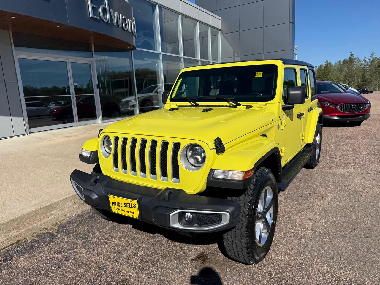 2023 Jeep Wrangler SAHARA 4DR 4X4 Photo4