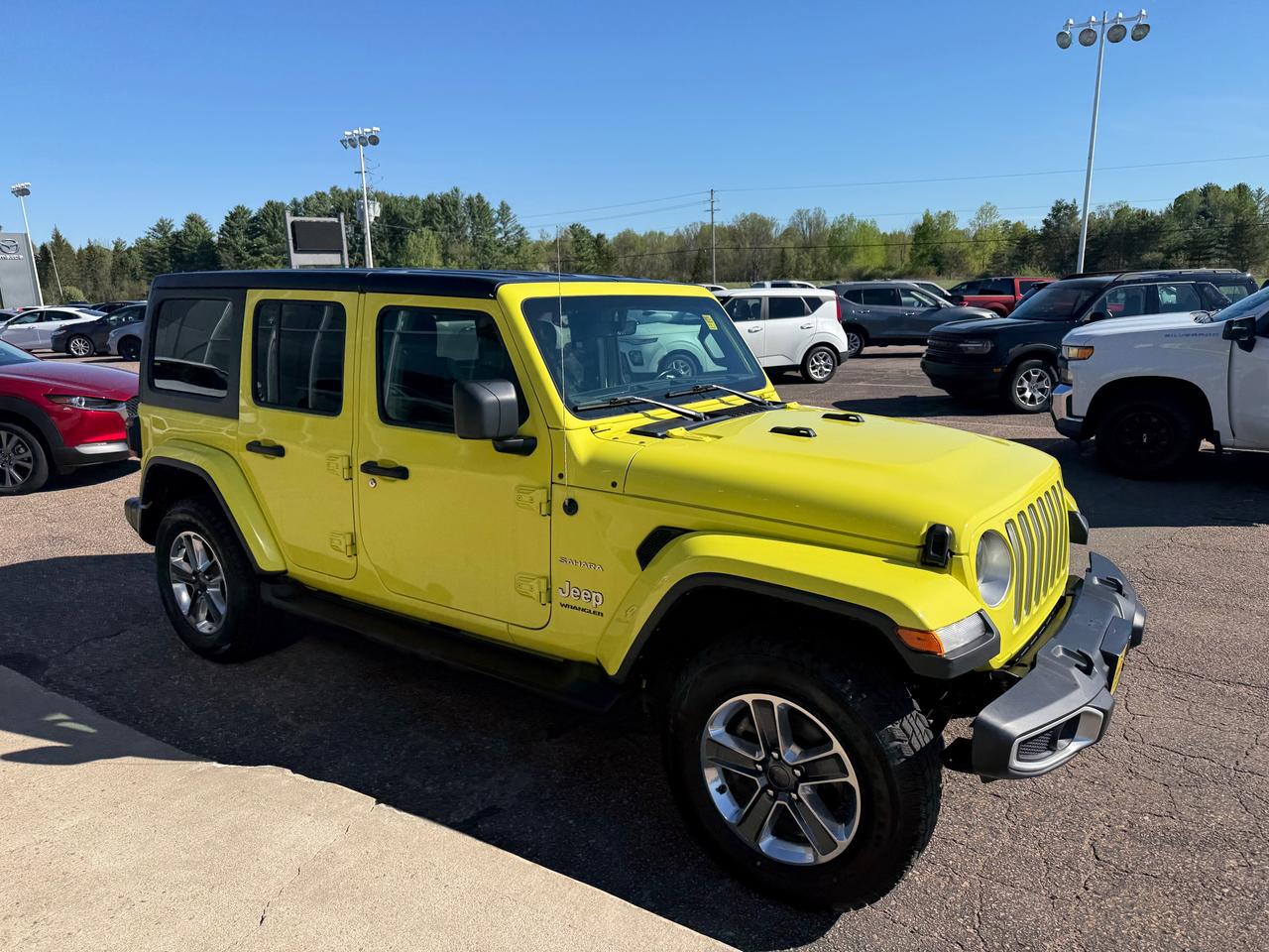 2023 Jeep Wrangler SAHARA 4DR 4X4 Photo