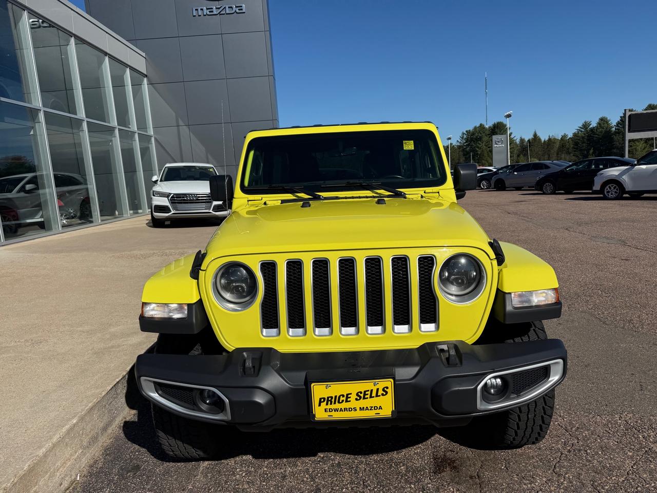 2023 Jeep Wrangler SAHARA 4DR 4X4 Photo
