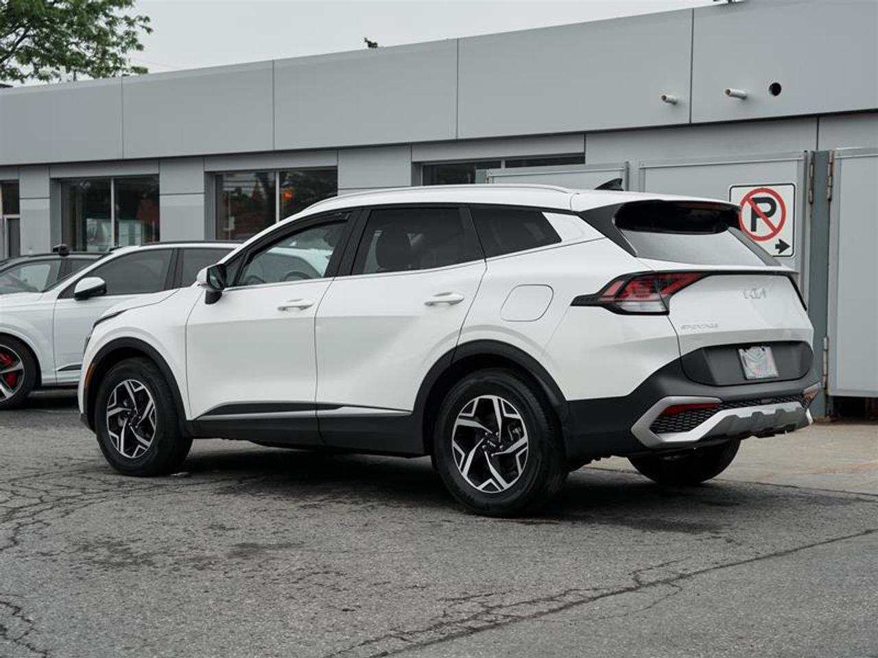 2023 Kia Sportage LX FWD Photo3