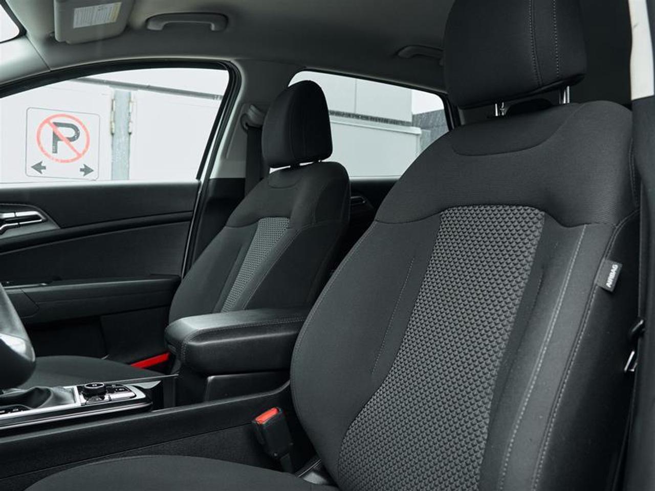 2023 Kia Sportage LX FWD Photo