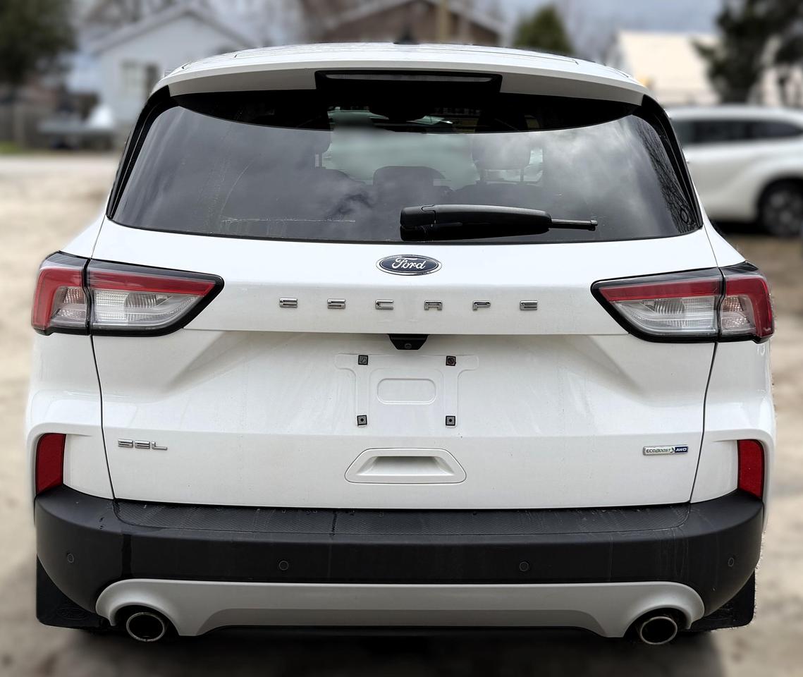 2020 Ford Escape SEL 4dr All-Wheel Drive Photo3