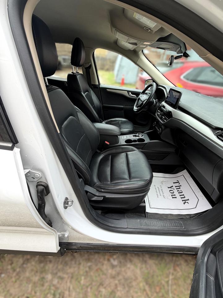 2020 Ford Escape SEL 4dr All-Wheel Drive Photo