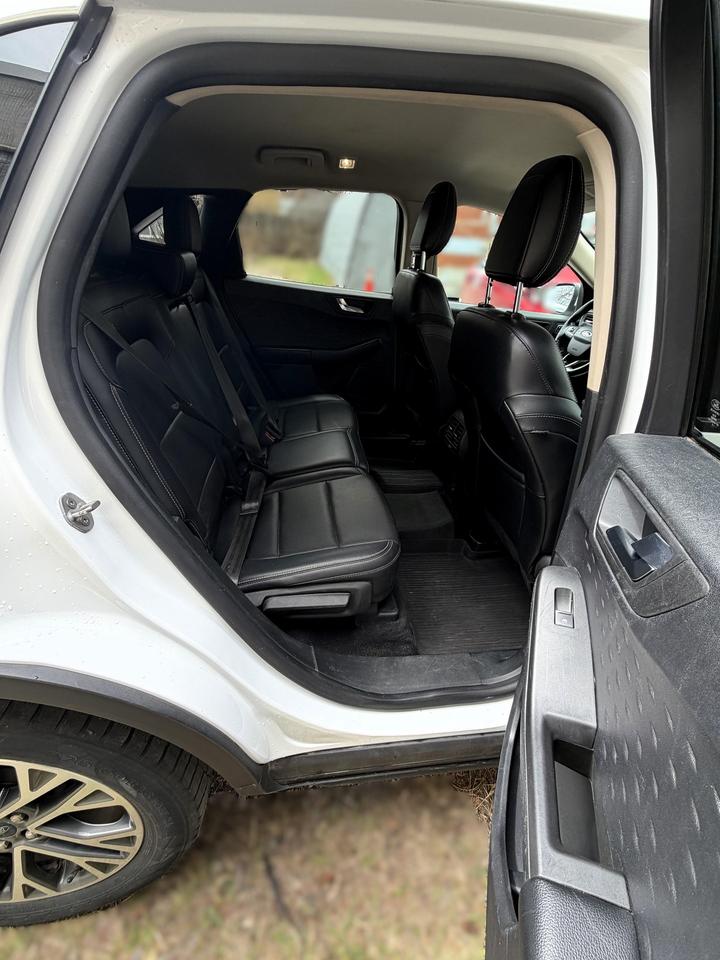 2020 Ford Escape SEL 4dr All-Wheel Drive Photo