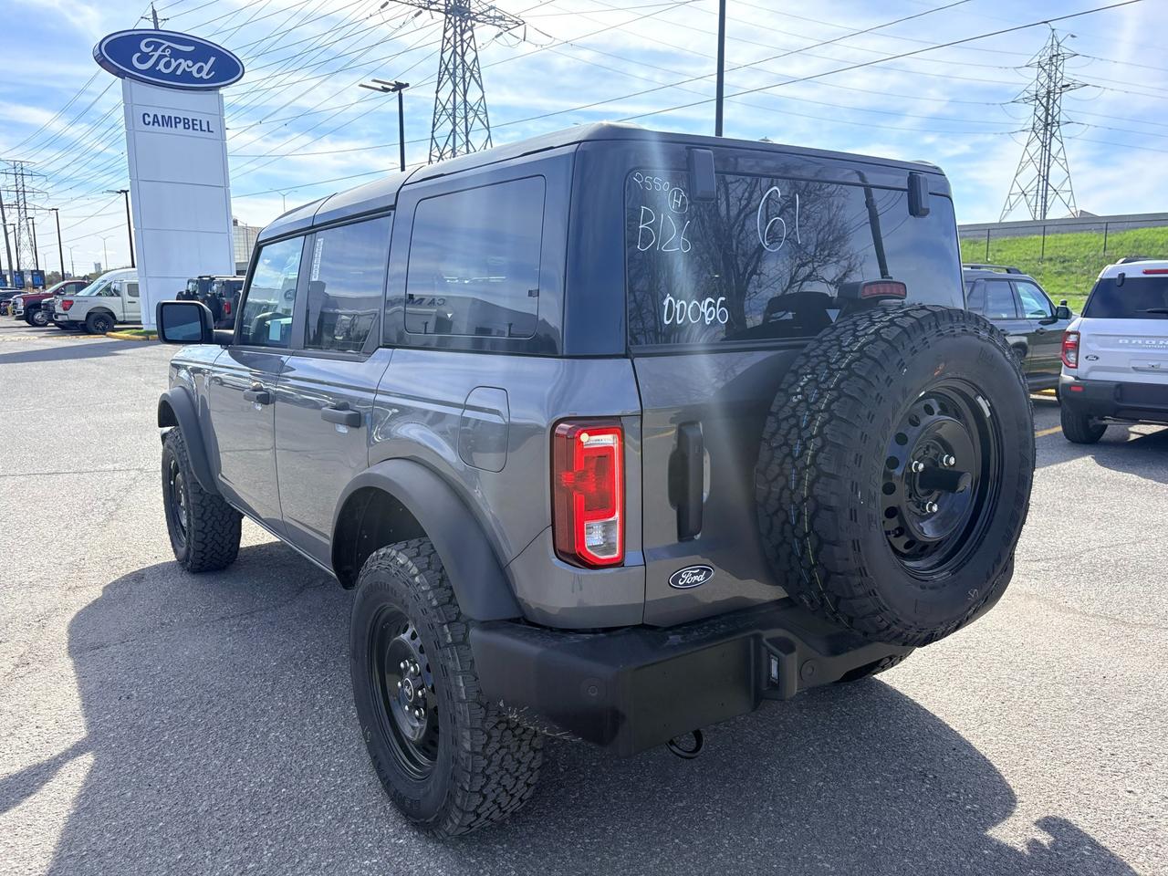 2026 Ford Bronco Big Bend 4dr 4x4 Photo3