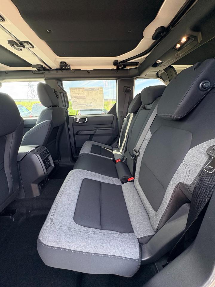 2026 Ford Bronco Big Bend 4dr 4x4 Photo
