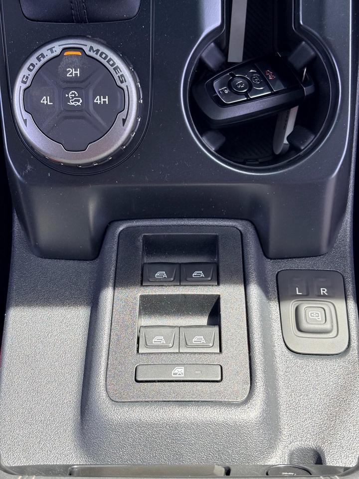 2026 Ford Bronco Big Bend 4dr 4x4 Photo