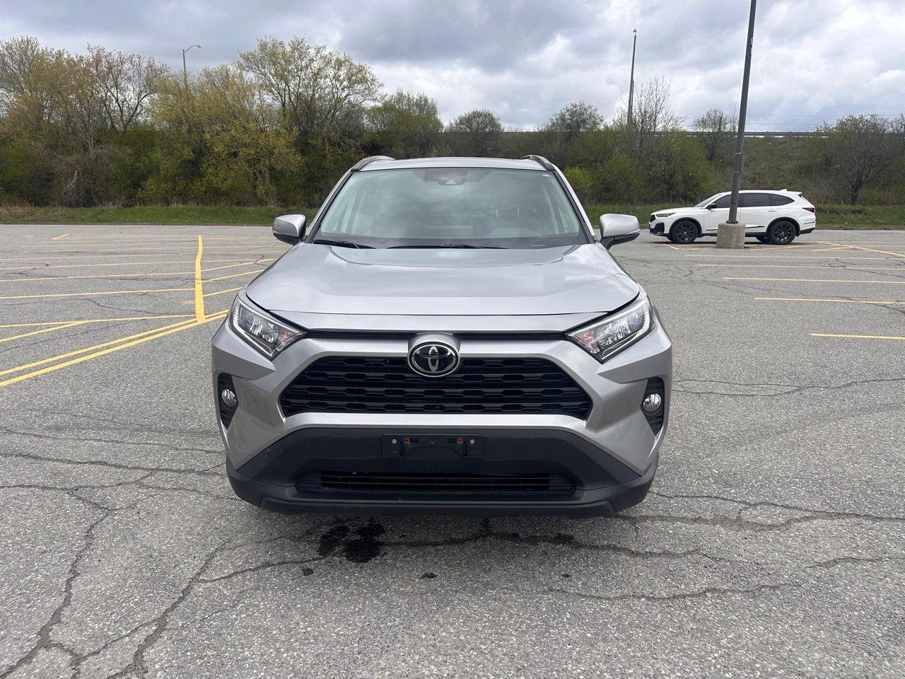 2021 Toyota RAV4 XLE Photo