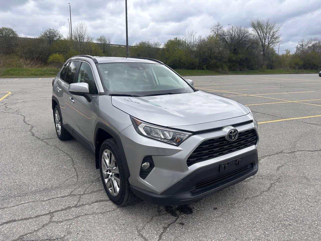 2021 Toyota RAV4 XLE Photo