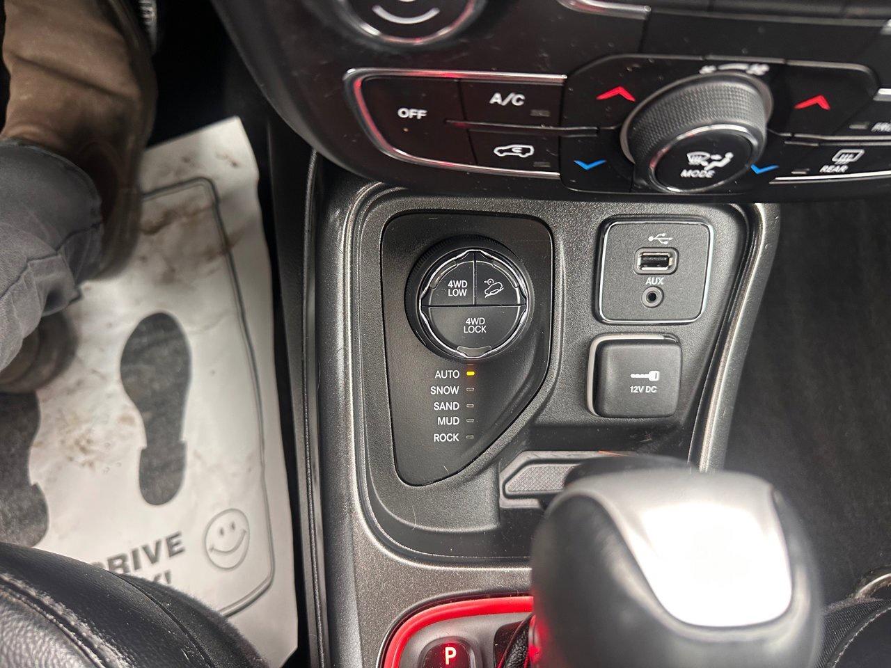 2017 Jeep Compass Trailhawk Photo