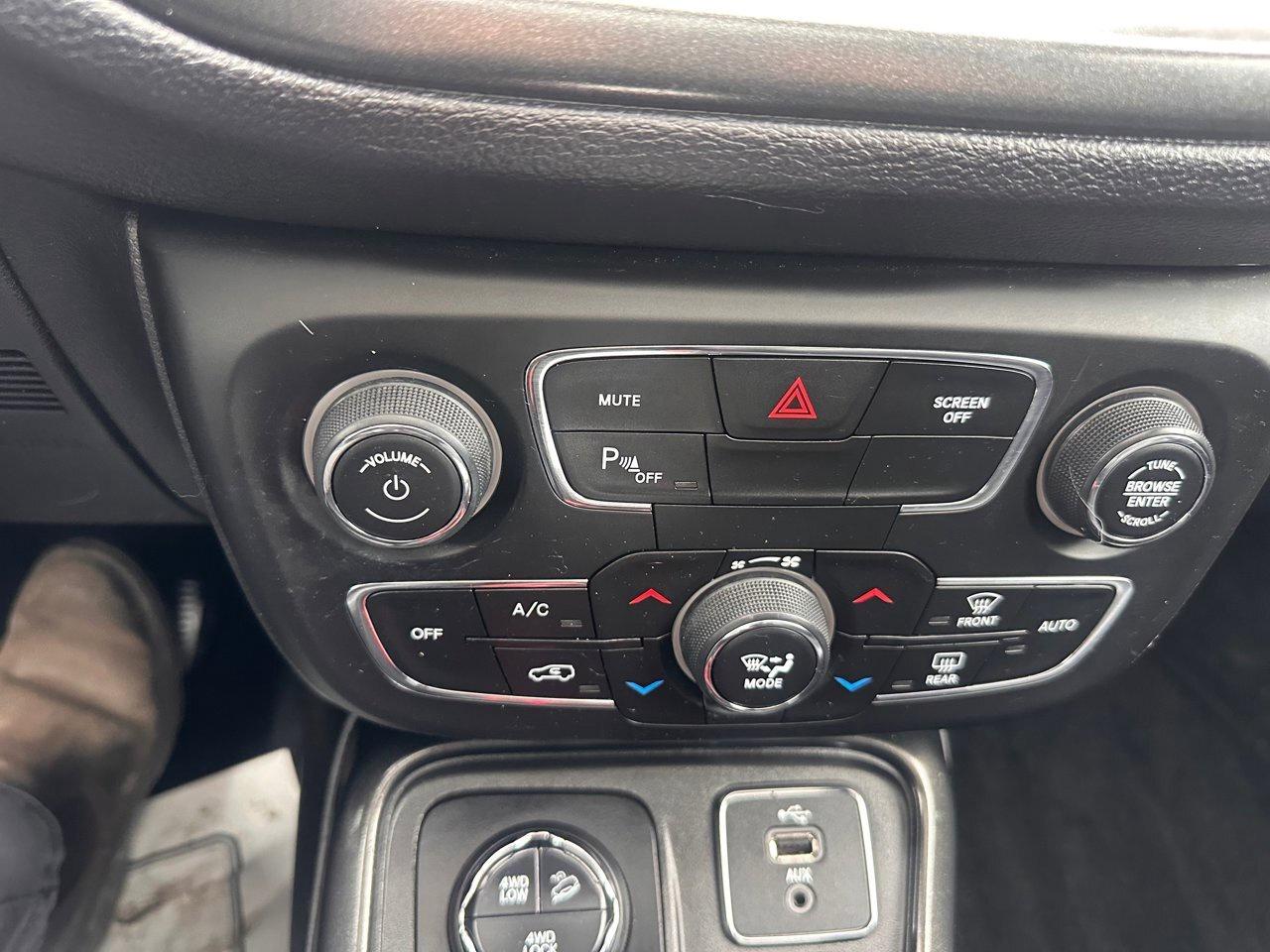 2017 Jeep Compass Trailhawk Photo