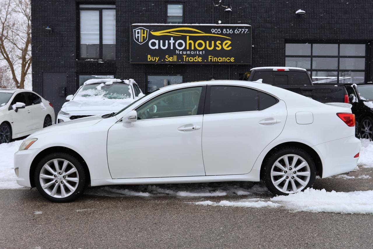 2009 Lexus IS 250-AWD/NAV/B CAM/LEATHER/P SEATS/H SEATS/SUNROOF/ Photo2