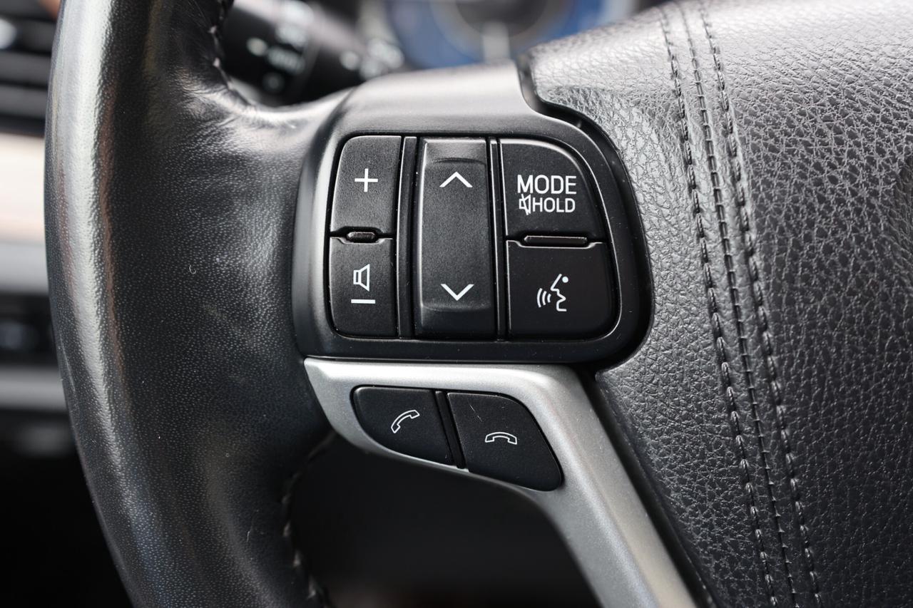 2018 Toyota Sienna LIMITED-AWD-7PASS/NAV/ADAPT CRUISE/BCAM/LEATHER/H Photo
