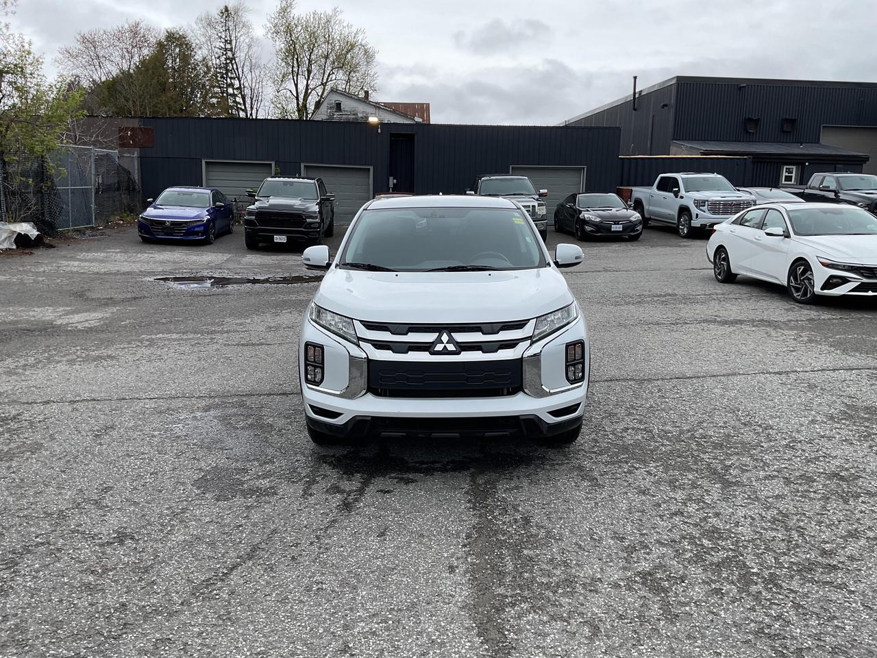 2024 Mitsubishi RVR  Photo