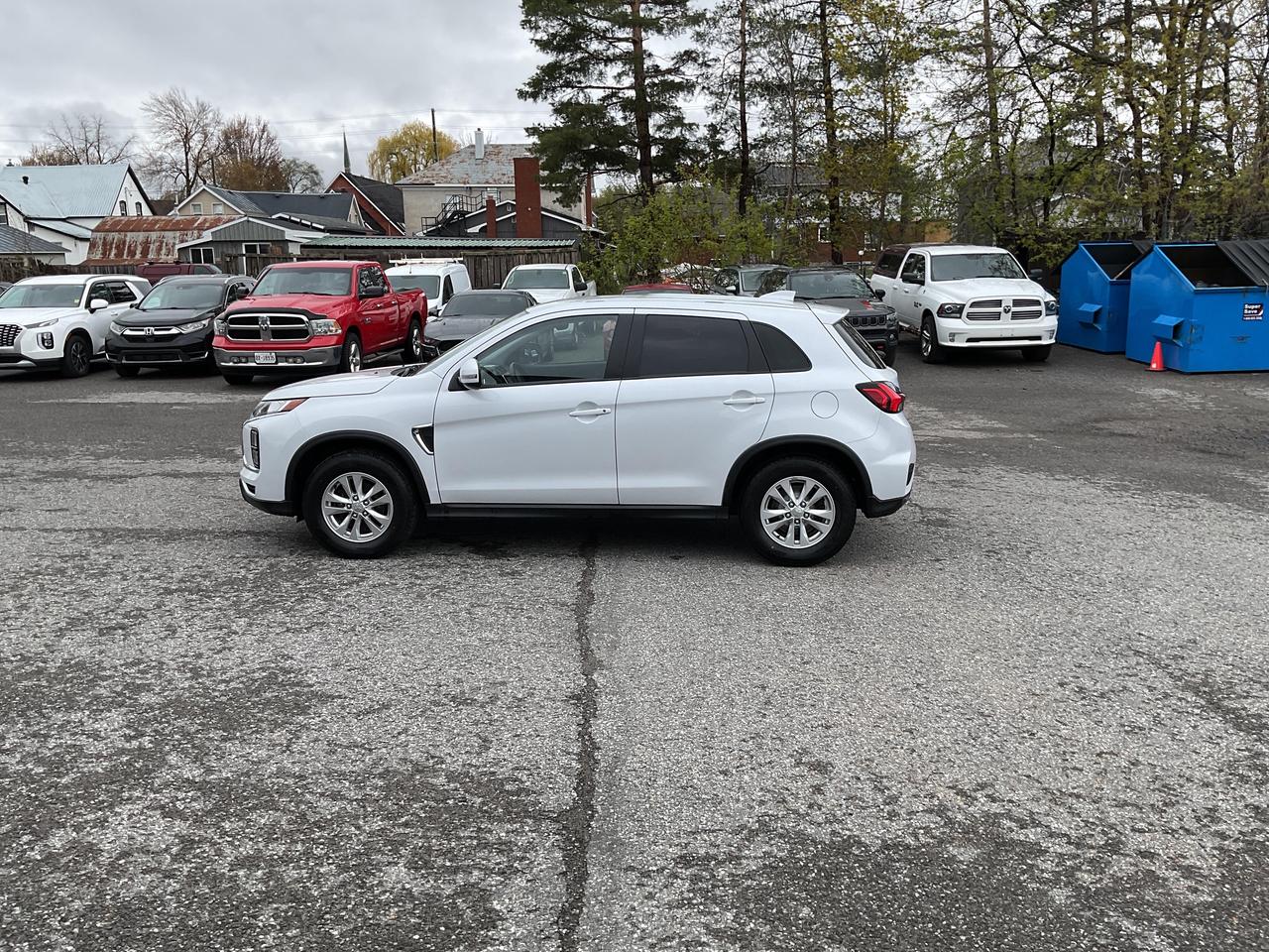 2024 Mitsubishi RVR  Photo